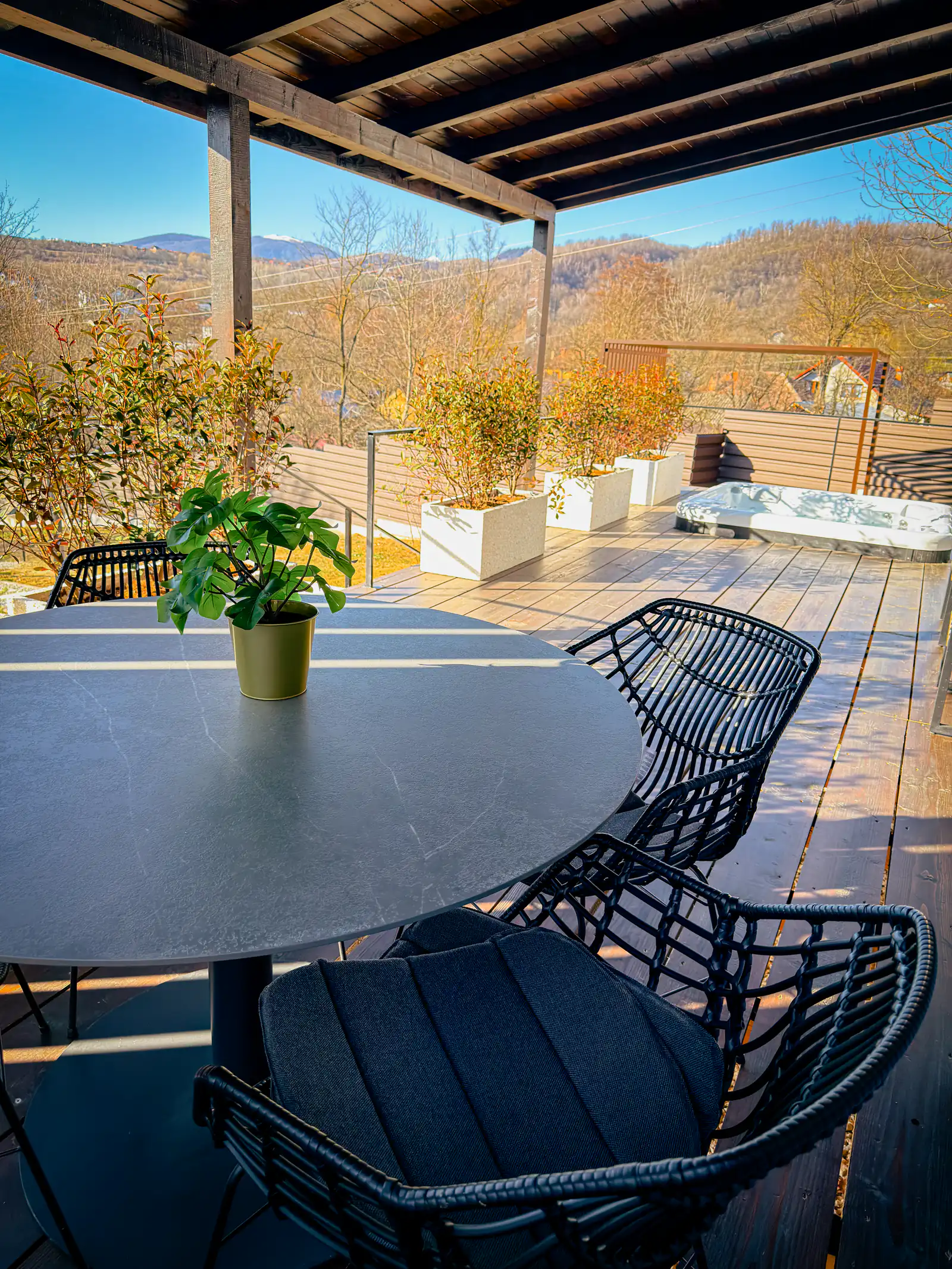 Tiny Neo – imagine 14