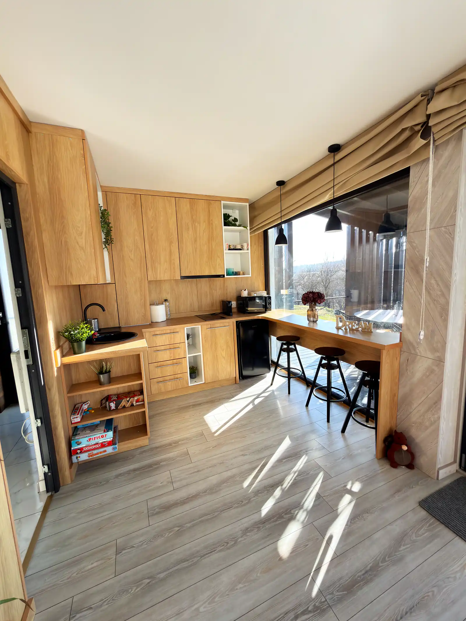 Tiny Vista – imagine 24